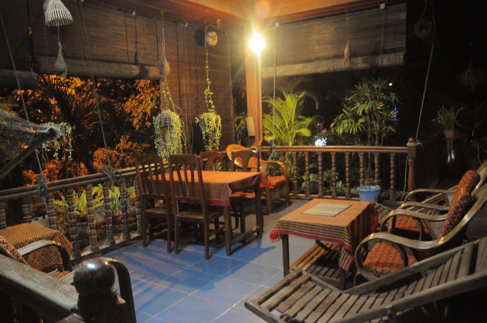 Big Lyna Villa เสียมราฐ ภายนอก รูปภาพ